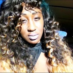 Meet your Posher, Markia